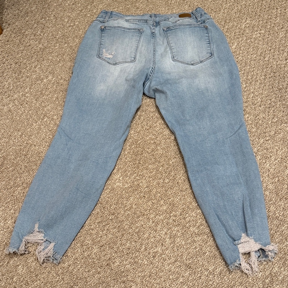 Judy Blue Light Blue Distressed Boyfriend Fit Jeans - Picture 6 of 11